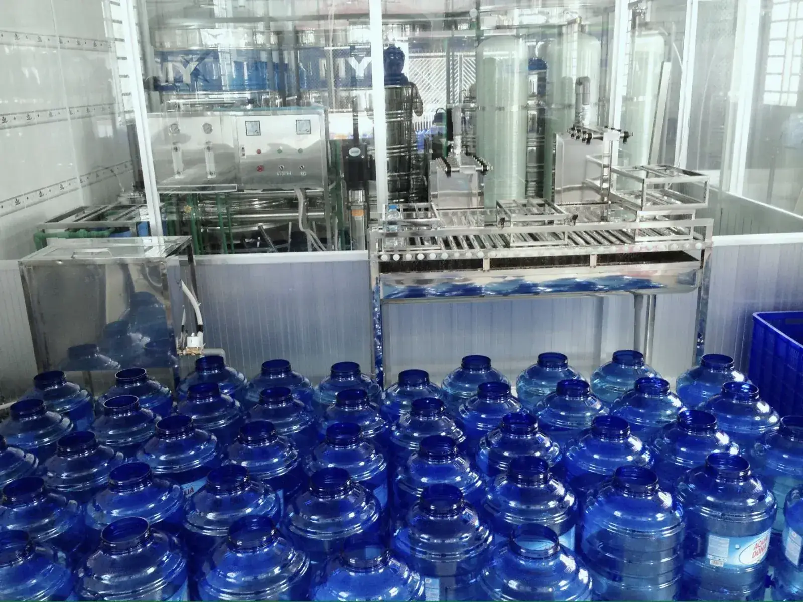 Dây chuyền sản xuất nước uống đóng chai