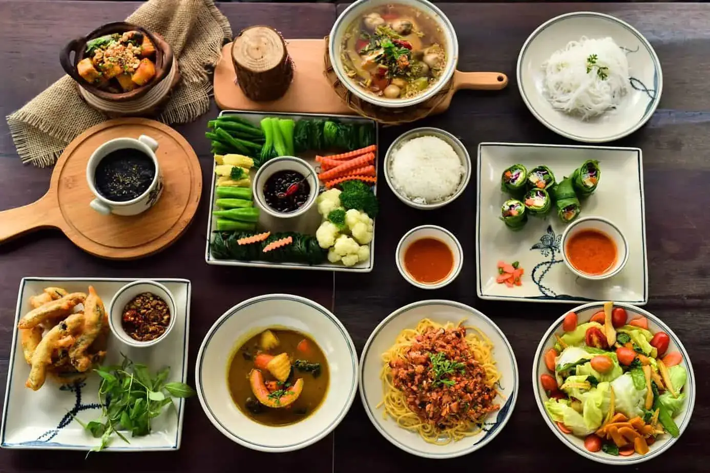 Nhà hàng chay với các món ăn thanh đạm