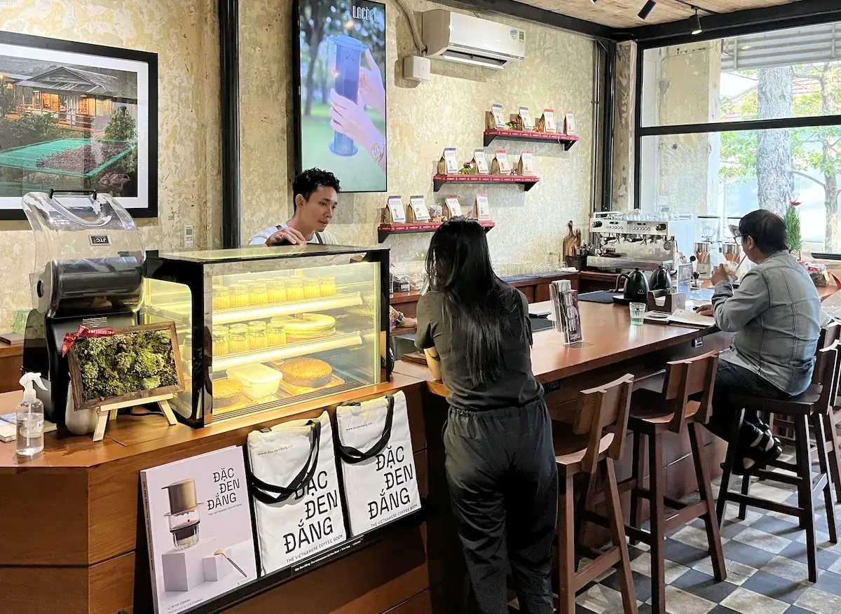 Quán cà phê phong cách hiện đại