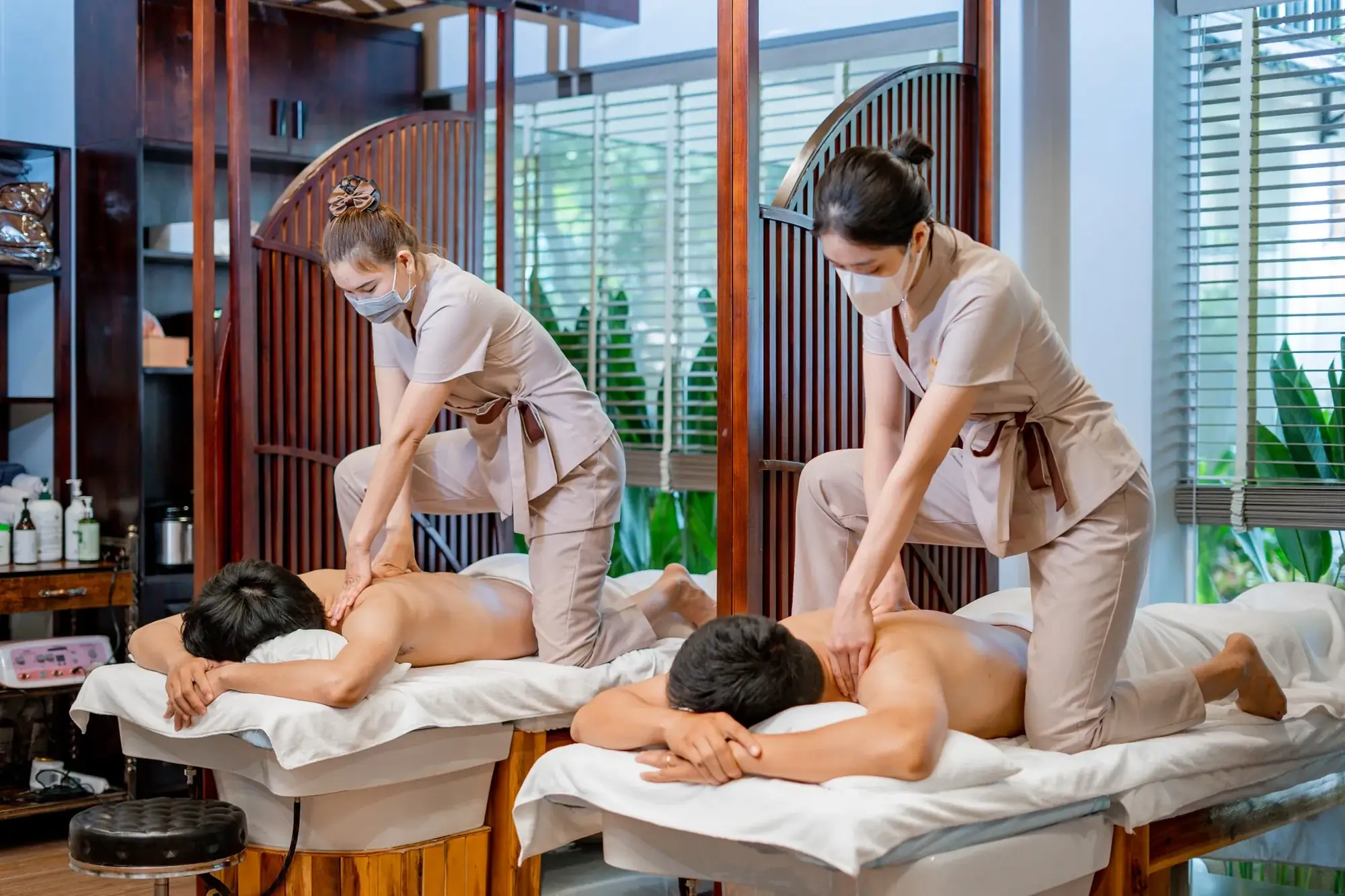 Tiệm massage với phòng trị liệu thư giãn