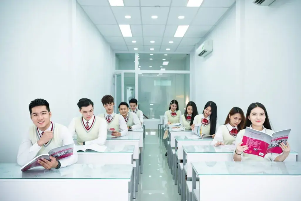 Lớp học luyện thi tiếng Anh học thuật